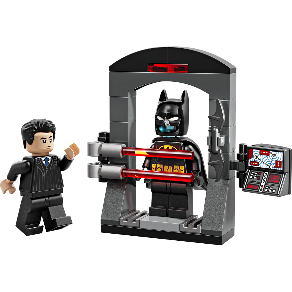 LEGO® Batman™: Bruce Wayne™ and the Batsuit™ 30726