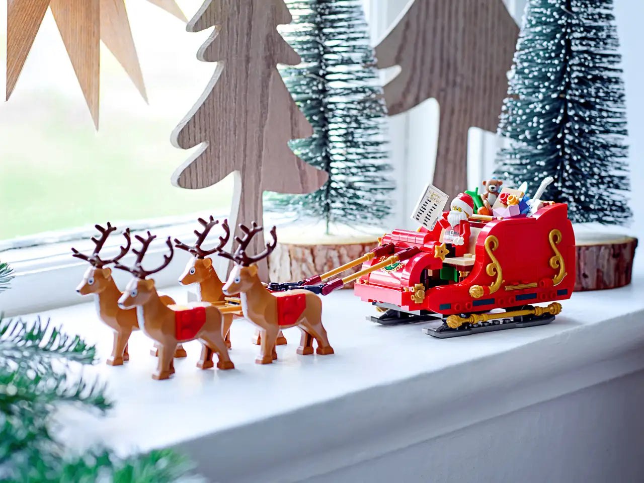 LEGO® Santa’s Sleigh 40499