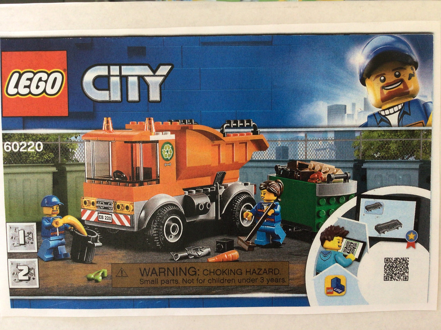CERTIFIED USED: LEGO® City Garbage Truck 60220 (Retired)