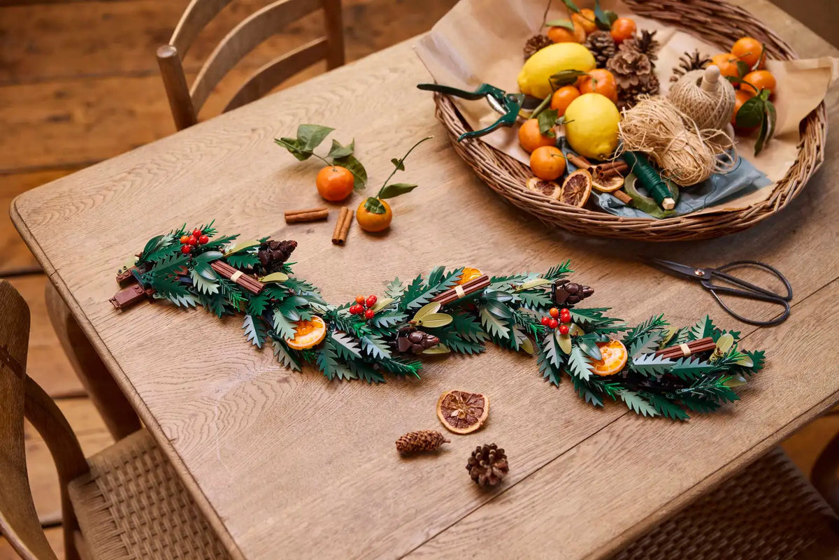 LEGO® Icons Wreath 10340
