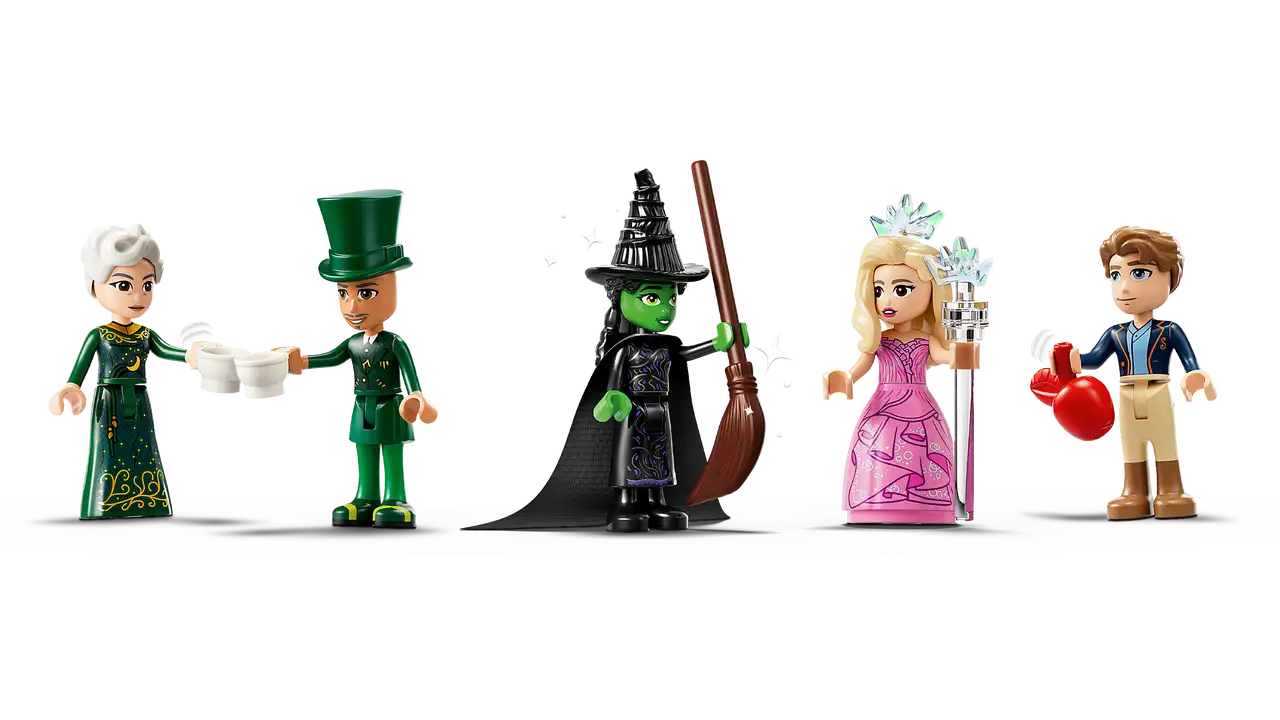 LEGO® Wicked Welcome to Emerald City 75684