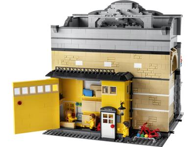 LEGO® BrickLink Designer Program Modular LEGO Store 910009 (Retired)