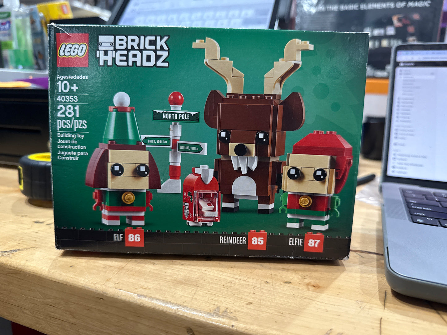 CERTIFIED USED: LEGO® Brickheadz™ Reindeer, Elf and Elfie 40353 (Retired)