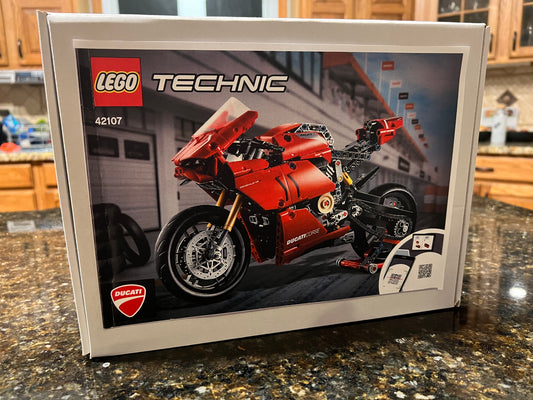 LEGO 42107 Ducati Panigale V4 R (USED)