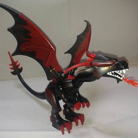 LEGO® Minifigure Animal Dragon, Fantasy Era, Black Head (dragon02) - Used